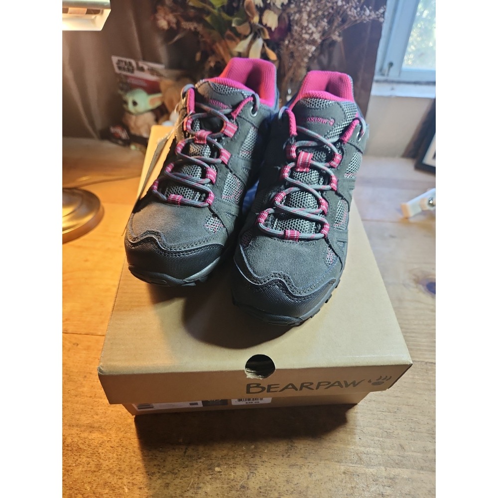 Bearpaw Olympus Hiking Trail Shoe Womans Sz 6.5, Charcoal Combo, NIB